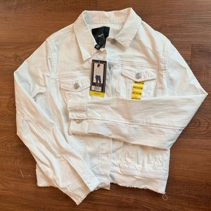 Nine West white jean jacket size medium